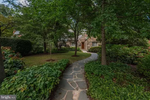 1215 Highland Dr, Silver Spring, MD 20910 photo 3