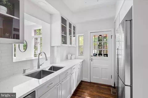 1215 Highland Dr, Silver Spring, MD 20910 photo 23