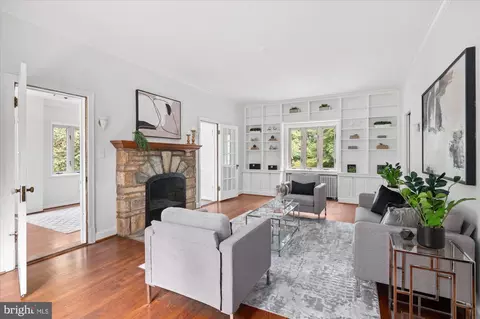 1215 Highland Dr, Silver Spring, MD 20910 photo 11