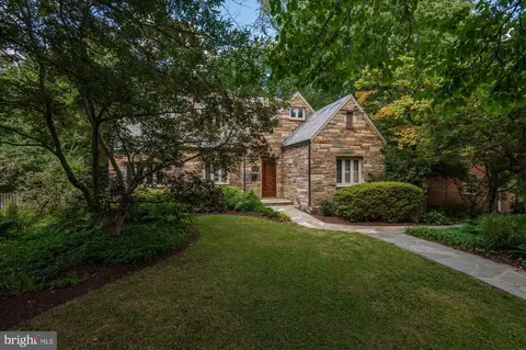 1215 Highland Dr, Silver Spring, MD 20910 photo 4