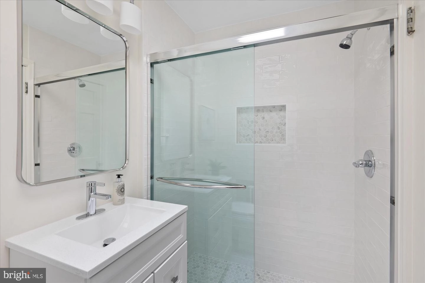 1215 Highland Dr, Silver Spring, MD 20910 photo 40