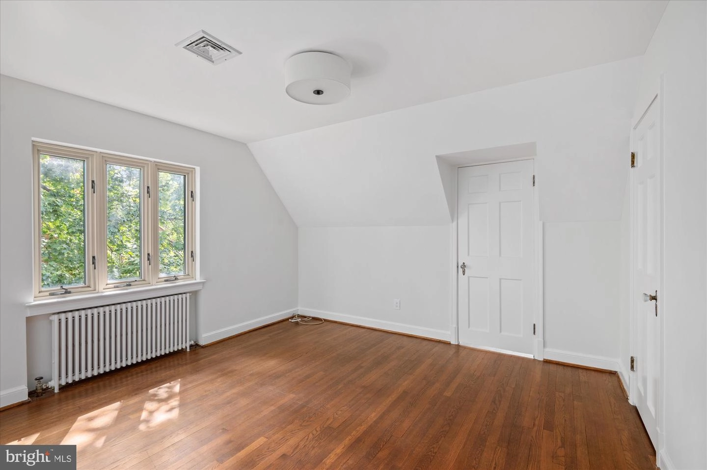 1215 Highland Dr, Silver Spring, MD 20910 photo 38