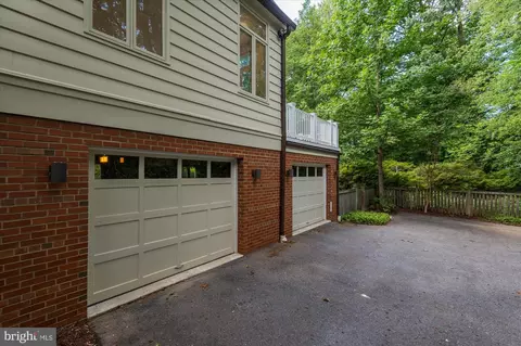1215 Highland Dr, Silver Spring, MD 20910 photo 5