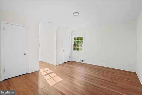 9334 Harvey Rd, Silver Spring, MD 20910 photo 34