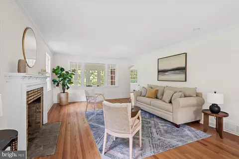 9334 Harvey Rd, Silver Spring, MD 20910 photo 10