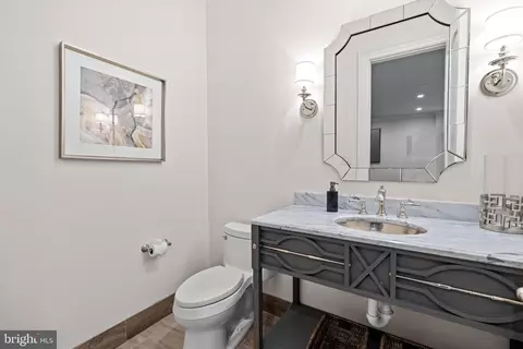 Bath - 9819 Newhall Rd, Potomac, MD 20854 photo 10 of 11