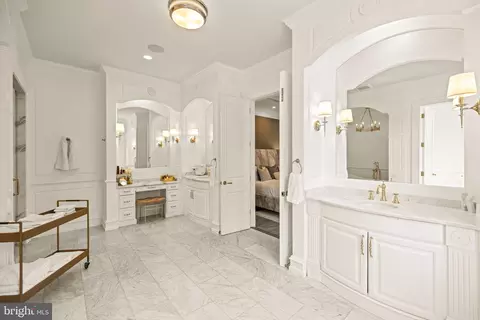 Bath - 9819 Newhall Rd, Potomac, MD 20854 photo 3 of 11