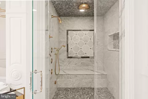 Bath - 9819 Newhall Rd, Potomac, MD 20854 photo 4 of 11