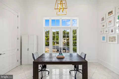 Dining - 9819 Newhall Rd, Potomac, MD 20854 photo 2 of 2