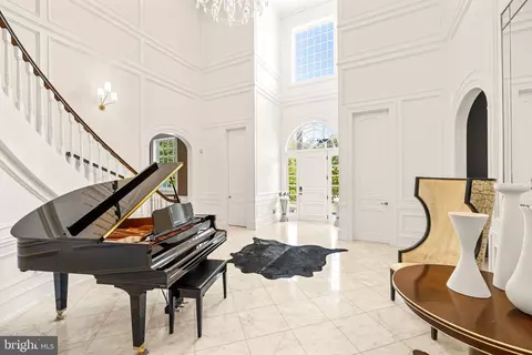 Entry Way - 9819 Newhall Rd, Potomac, MD 20854 photo 1 of 3