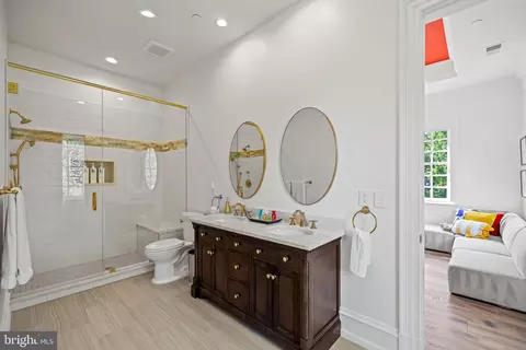 Bath - 9819 Newhall Rd, Potomac, MD 20854 photo 8 of 11