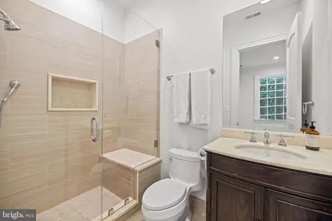 Bath - 9819 Newhall Rd, Potomac, MD 20854 photo 11 of 11