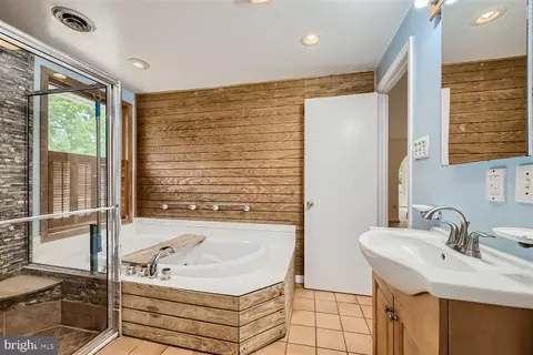 14721 Old Barn Ct, Silver Spring, MD 20905 photo 14