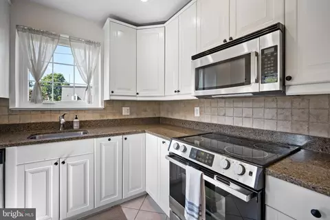 9911 Merwood Ln, Silver Spring, MD 20901 photo 6