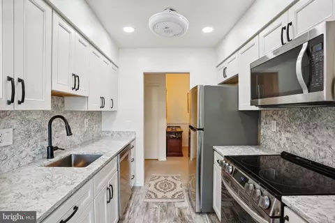 15320 Pine Orchard Dr #83-3D, Silver Spring, MD 20906 photo 11
