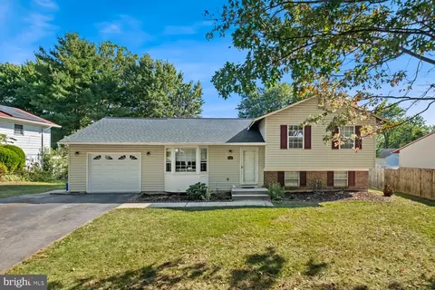 18605 Flower Hill Way, Gaithersburg, MD 20879