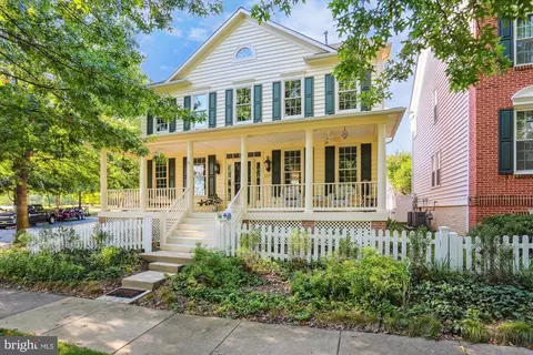 1371 Main St, Gaithersburg, MD 20878