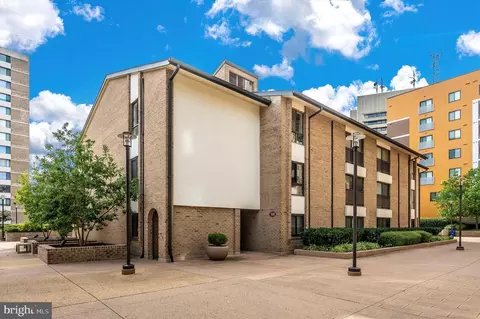 100 Monroe St #101, Rockville, MD 20850