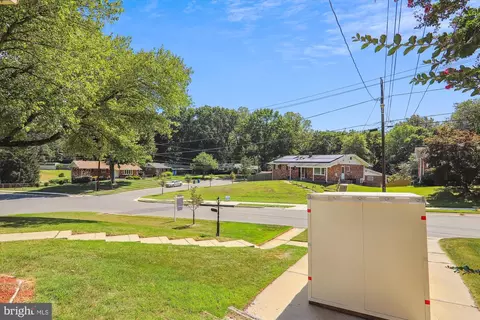 11728 Stonington Pl, Silver Spring, MD 20902 photo 7