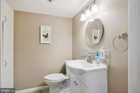 11728 Stonington Pl, Silver Spring, MD 20902 photo 57