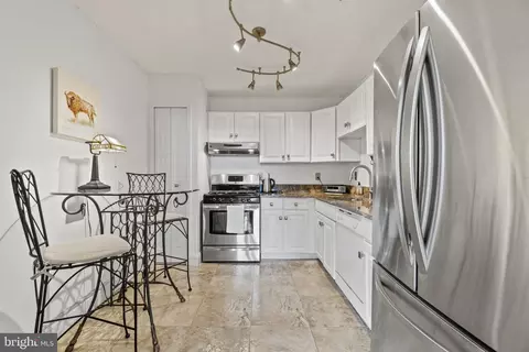 5225 Pooks Hill Rd #924S, Bethesda, MD 20814