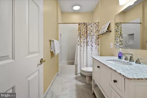 407 Danbridge St, Gaithersburg, MD 20878 photo 31
