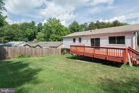 604 Kenbrook Dr, Silver Spring, MD 20902 photo 4
