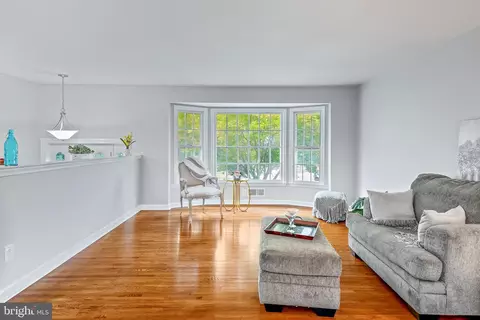 604 Kenbrook Dr, Silver Spring, MD 20902 photo 35