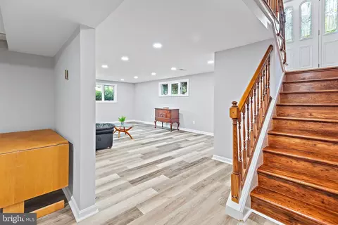 604 Kenbrook Dr, Silver Spring, MD 20902 photo 42