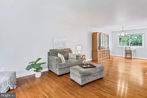 604 Kenbrook Dr, Silver Spring, MD 20902 photo 36