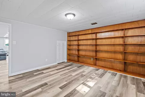 604 Kenbrook Dr, Silver Spring, MD 20902 photo 47