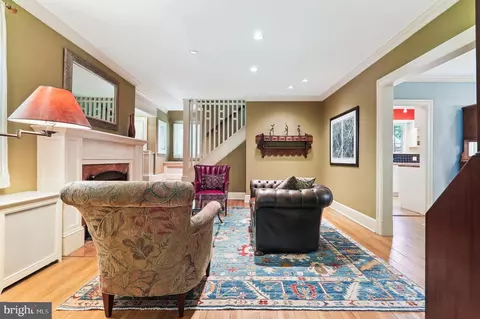 1310 Noyes Dr, Silver Spring, MD 20910 photo 6