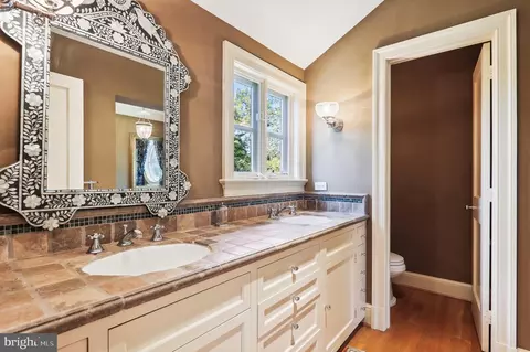 1310 Noyes Dr, Silver Spring, MD 20910 photo 49