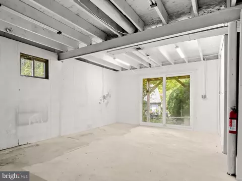 10104 Stoneybrook Dr, Silver Spring, MD 20910 photo 21
