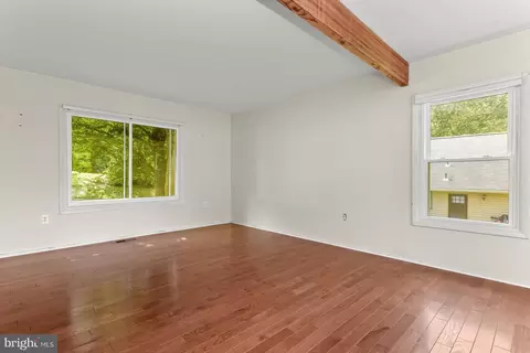 10104 Stoneybrook Dr, Silver Spring, MD 20910 photo 8