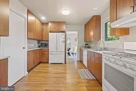 9505 Saginaw St, Silver Spring, MD 20901 photo 14