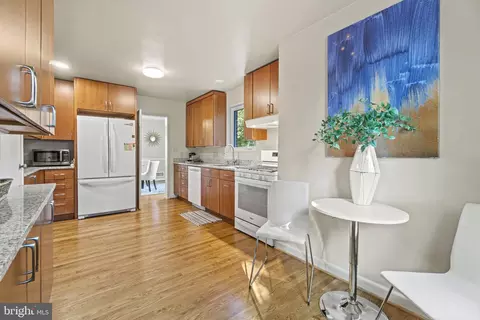 9505 Saginaw St, Silver Spring, MD 20901 photo 12