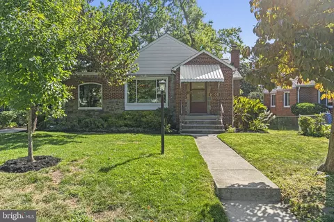 9505 Saginaw St, Silver Spring, MD 20901