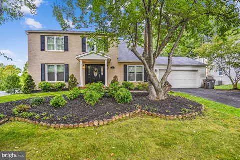 11 Stonepath Ct, Potomac, MD 20854