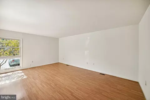 3370 Chiswick Ct #54-D, Silver Spring, MD 20906 photo 9