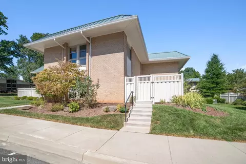 3370 Chiswick Ct #54-D, Silver Spring, MD 20906