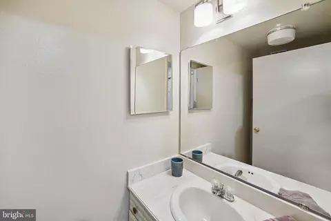 3370 Chiswick Ct #54-D, Silver Spring, MD 20906 photo 13