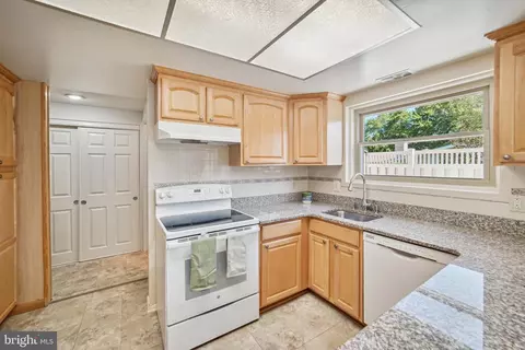 3370 Chiswick Ct #54-D, Silver Spring, MD 20906 photo 7