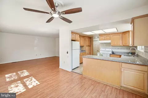 3370 Chiswick Ct #54-D, Silver Spring, MD 20906 photo 6