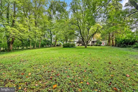 9910 Gardiner Ave, Silver Spring, MD 20902 photo 5