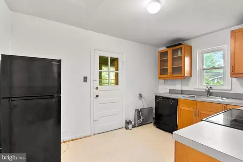 9910 Gardiner Ave, Silver Spring, MD 20902 photo 18