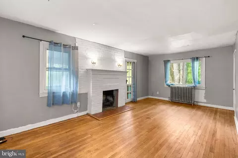 9910 Gardiner Ave, Silver Spring, MD 20902 photo 9