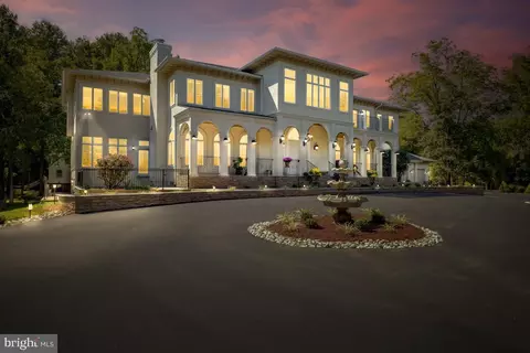 8810 Brickyard Rd, Potomac, MD 20854