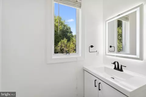 8810 Brickyard Rd, Potomac, MD 20854 photo 88