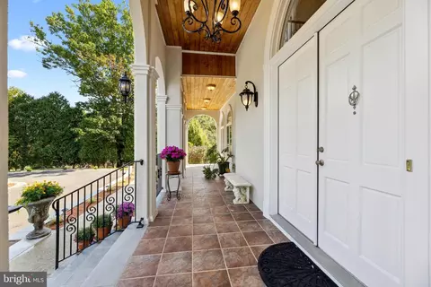 8810 Brickyard Rd, Potomac, MD 20854 photo 8